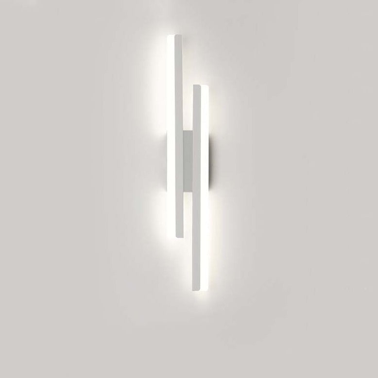 מנורת קיר LED – עיצוב מינימליסטי ותאורה אלגנטית