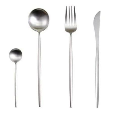 24 Darabos Evőeszközkészlet – Elegáns Kivitel Finom Terítéshez