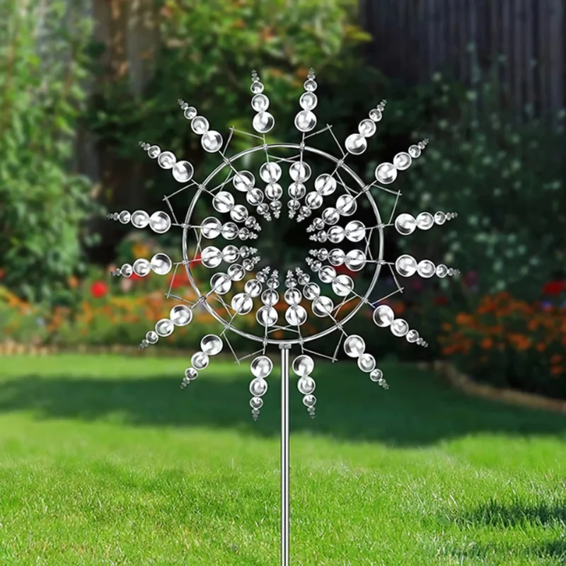 Éolienne Sculpturale Extérieure – Beauté Naturelle Et Dynamique