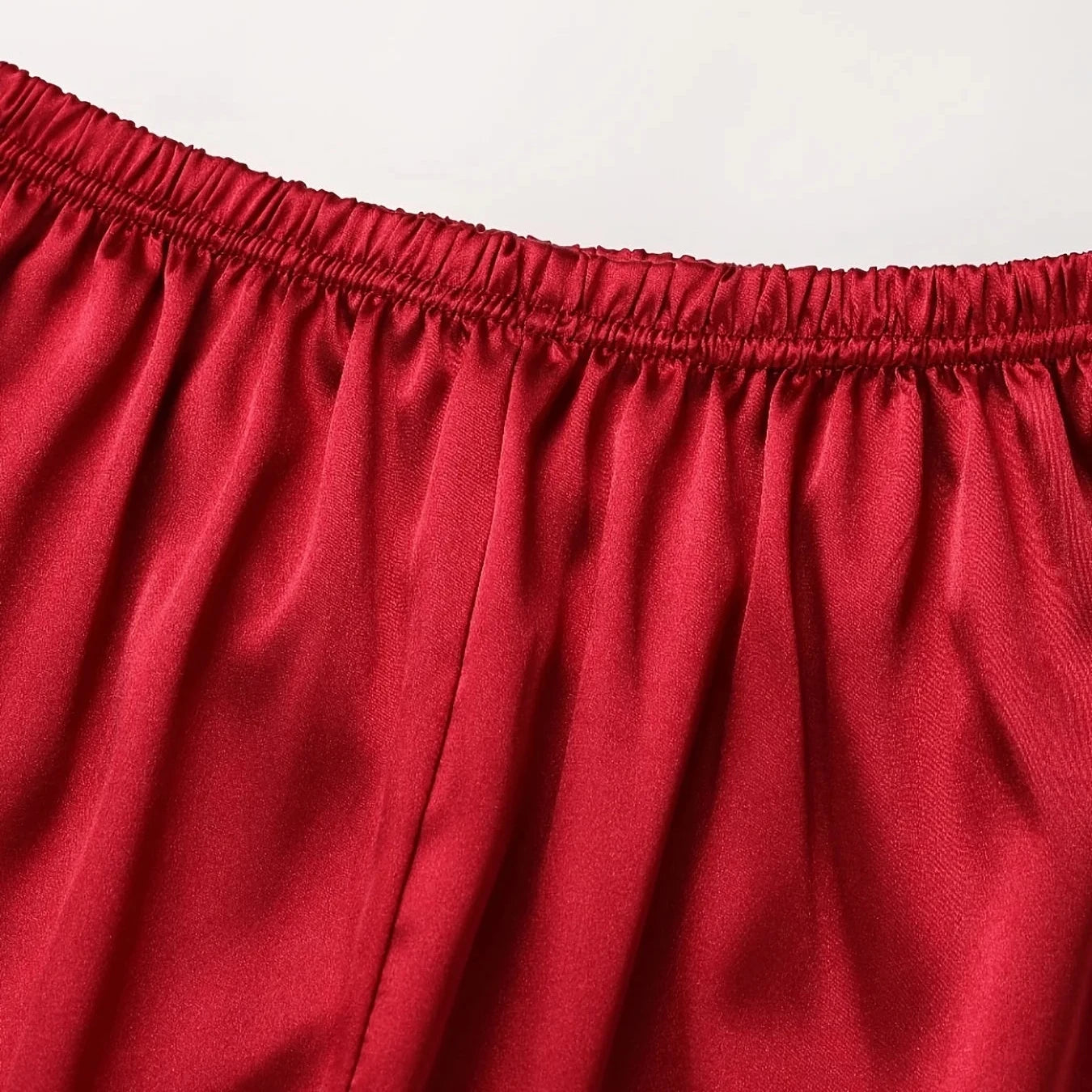 Sandra | Pyjamas Brilliant – Nattetikette og Delikat Berøring