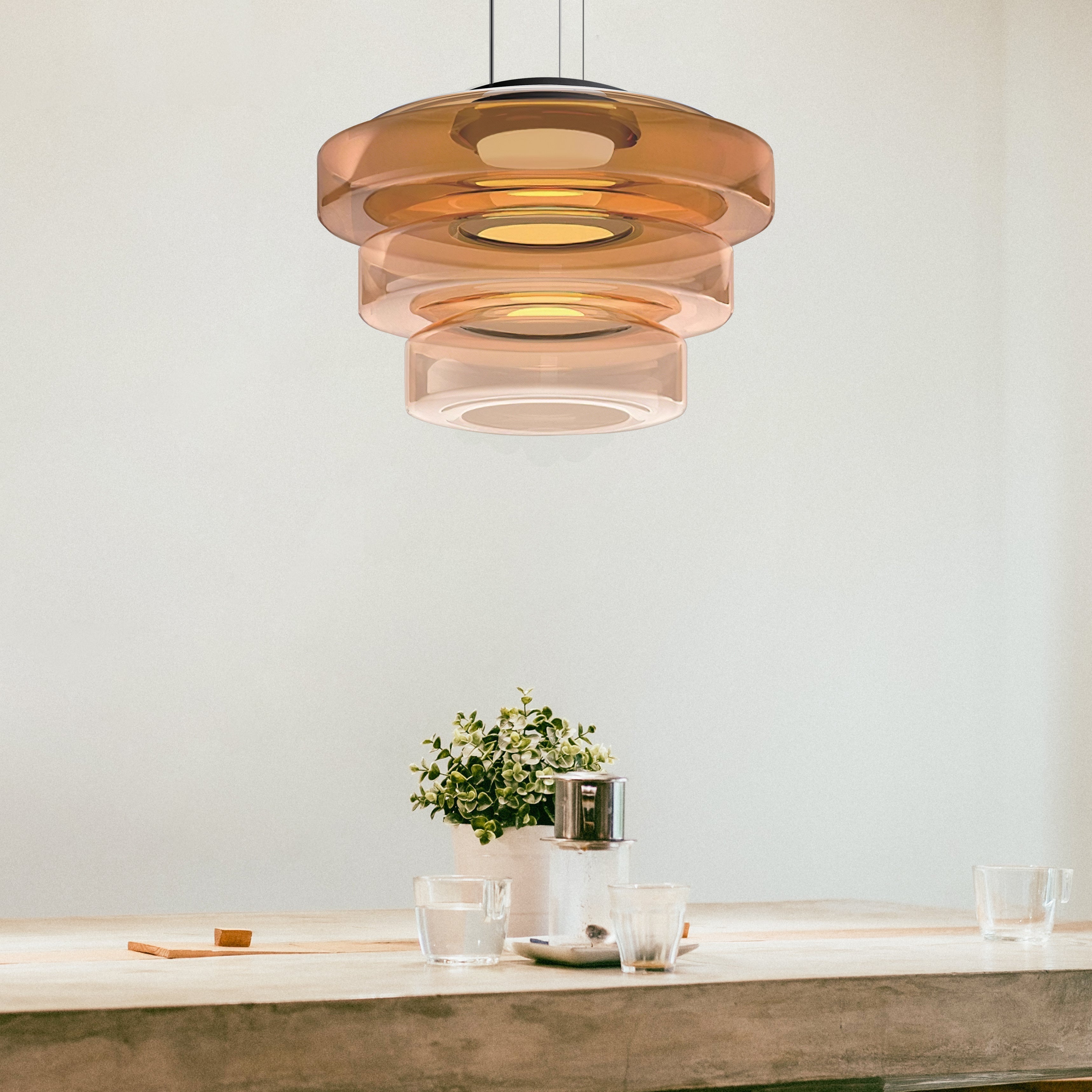 Szklana lampa wisząca w stylu Bauhaus - elegancja i nowoczesność