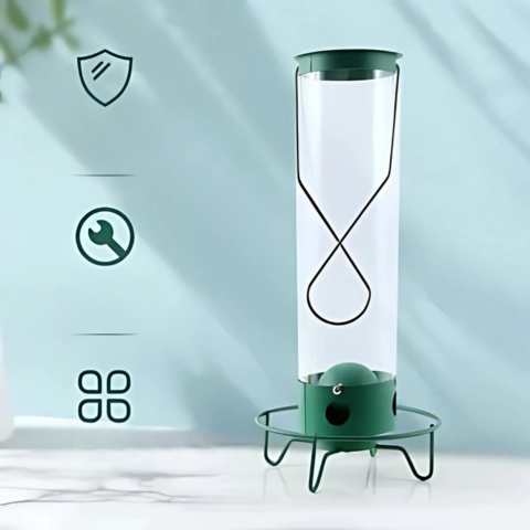 Hängendes Vogelhaus – Eichhörnchenschutz und einfache Befüllung