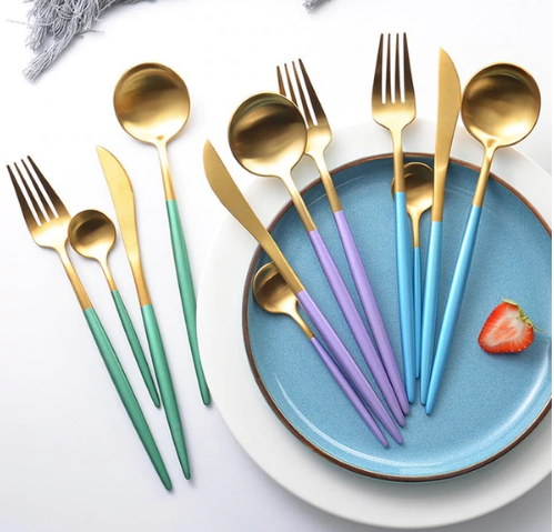 24 Darabos Evőeszközkészlet – Elegáns Kivitel Finom Terítéshez
