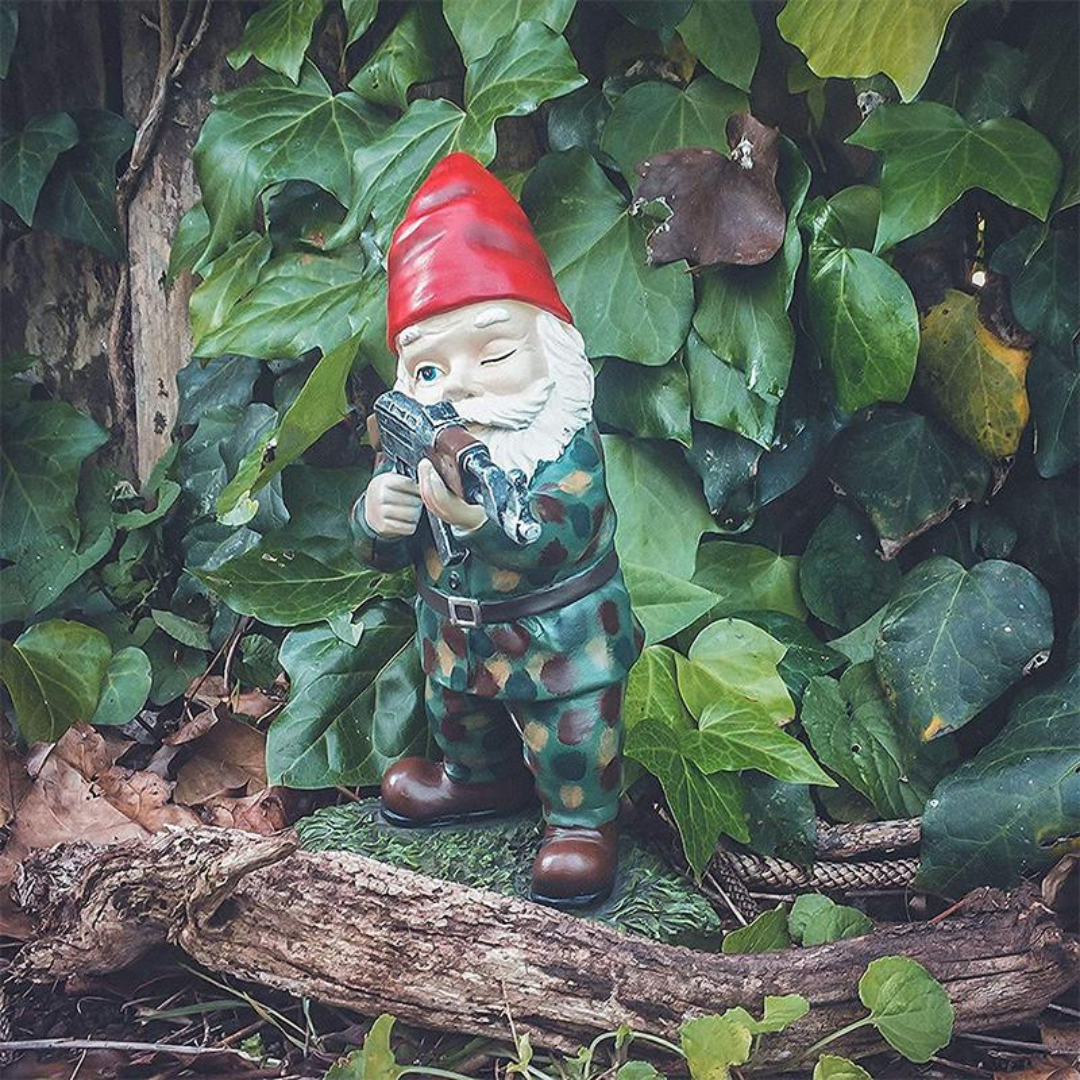 Militär Trädgårdsgnome – Rör vid Humor och Utomhusförsvar