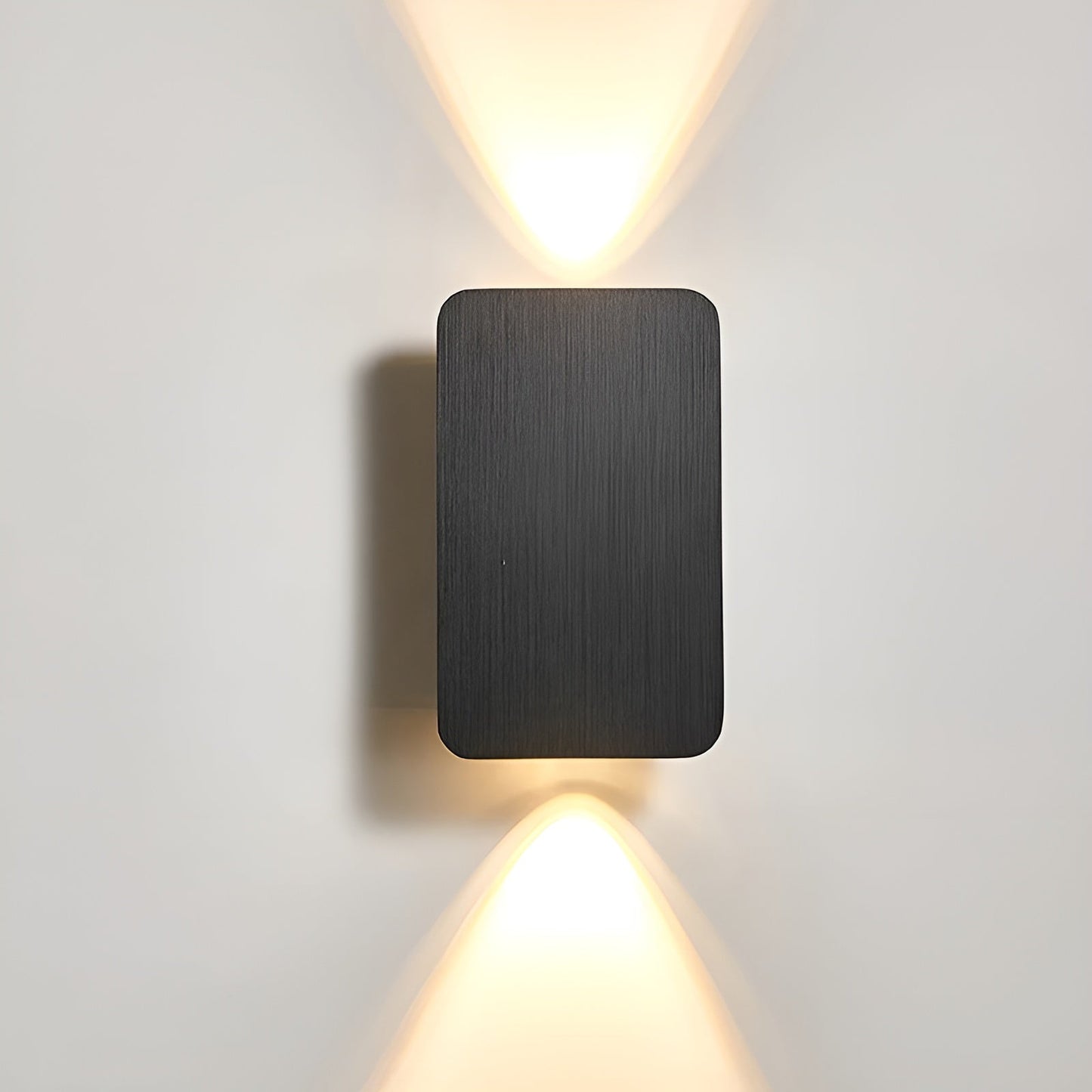 Aplique de Parede LED Minimalista – Luz Sutil e Linha Contemporânea