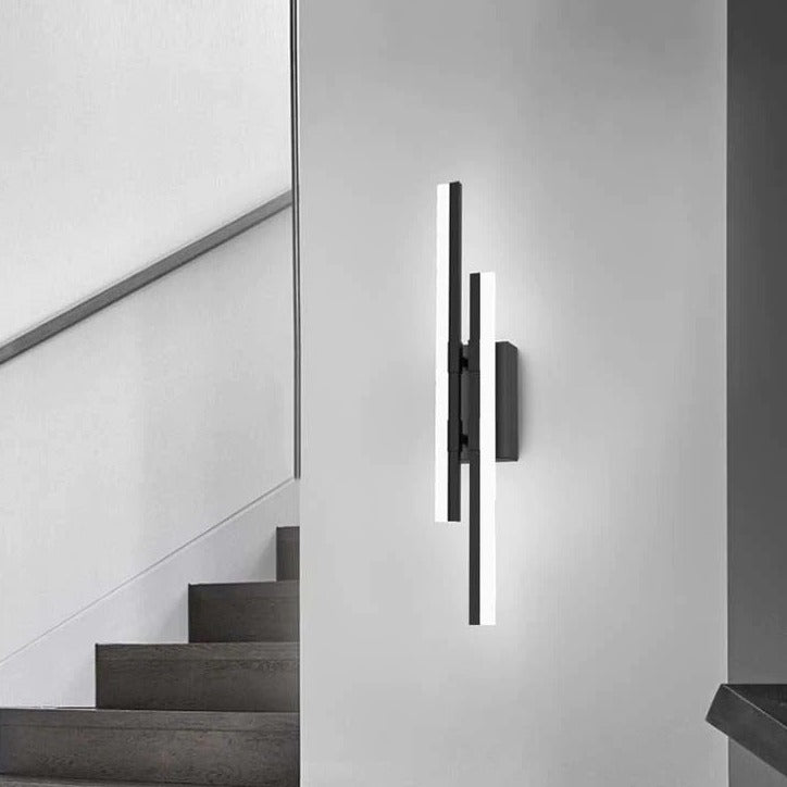 מנורת קיר LED – עיצוב מינימליסטי ותאורה אלגנטית 