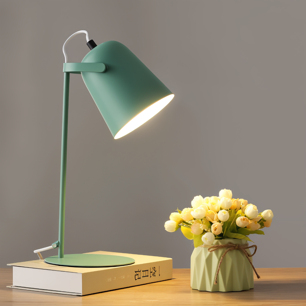Lámpara de Mesa Rotativa Moderna – Elegancia y Funcionalidad 