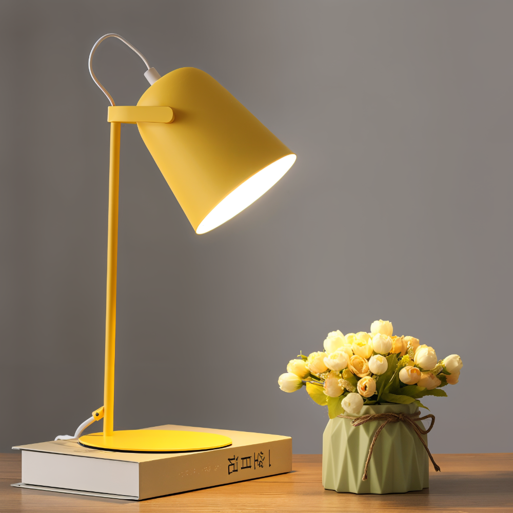 Lámpara de Mesa Rotativa Moderna – Elegancia y Funcionalidad 