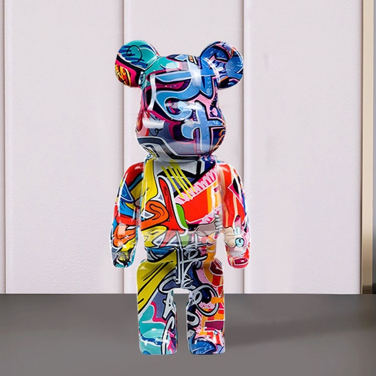 Escultura decorativa em graffiti - Cores vivas e espírito urbano