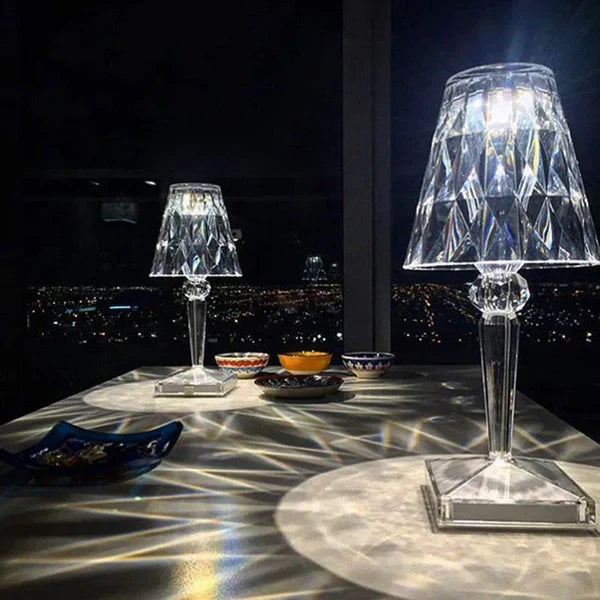 Lâmpada de Mesa Cristalina – Elegância Moderna e Ambiente Aconchegante 