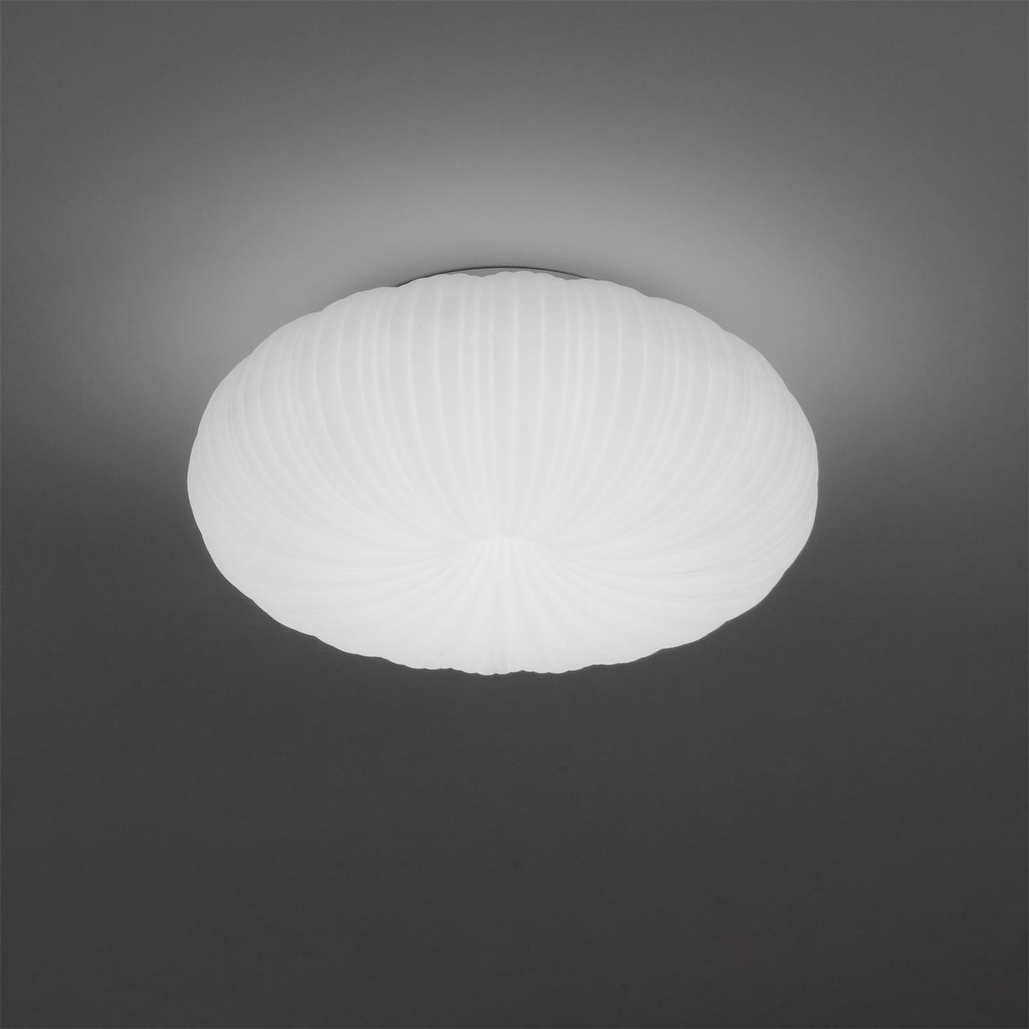 Plafonier Elegant Modern – Lumină Reglabilă și Ambianță Personalizată 