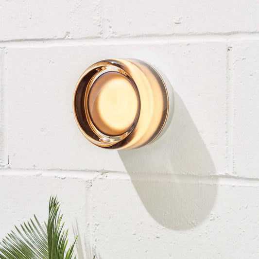 Wandlampe Elegant – Sanfter Relief und warme Atmosphäre 