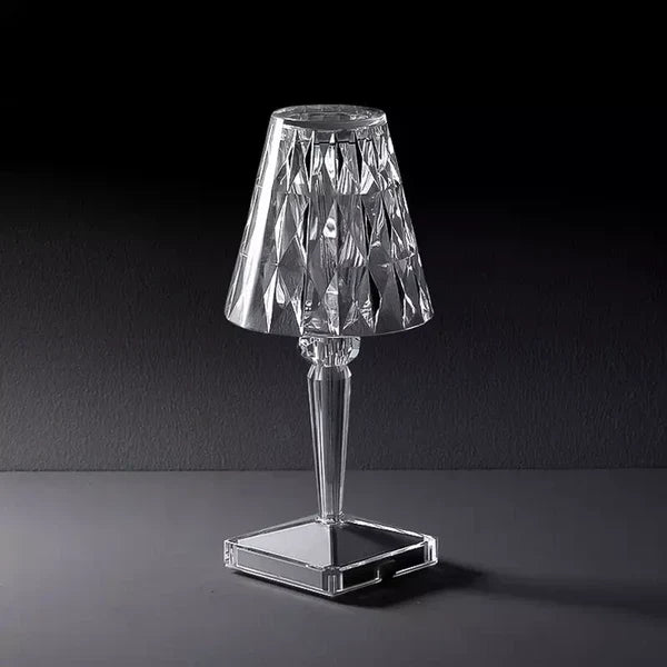 Lâmpada de Mesa Cristalina – Elegância Moderna e Ambiente Aconchegante 
