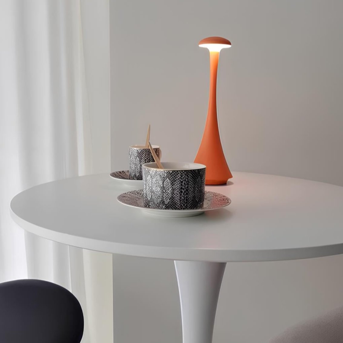Tafellamp Elegantie – Elegantie en Moderniteit 