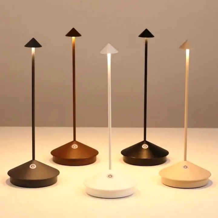 LEDテーブルランプ – ワイヤレスで充電可能 
