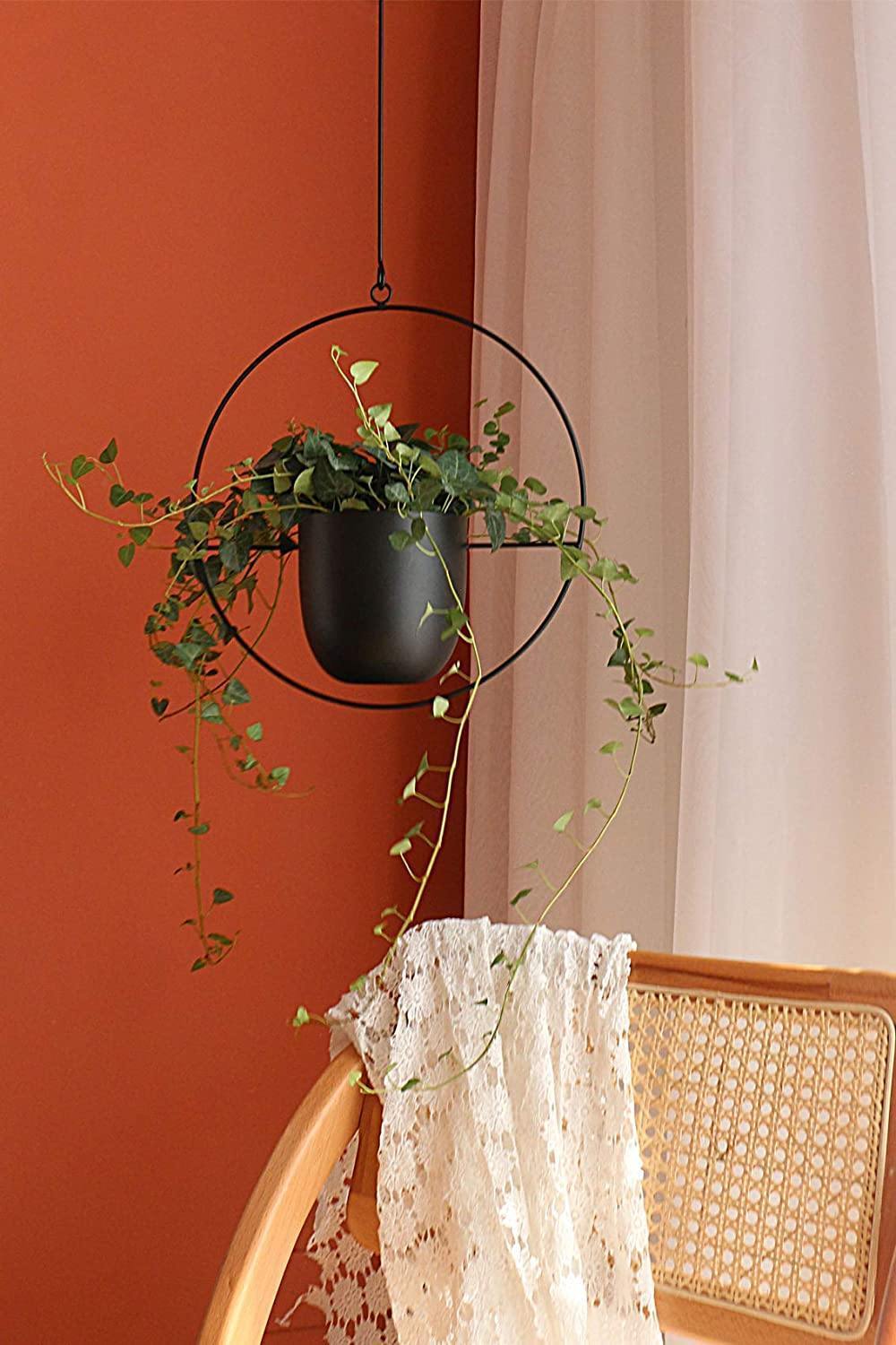 Fali Felfüggesztés – Ipari és Modern Elegancia 