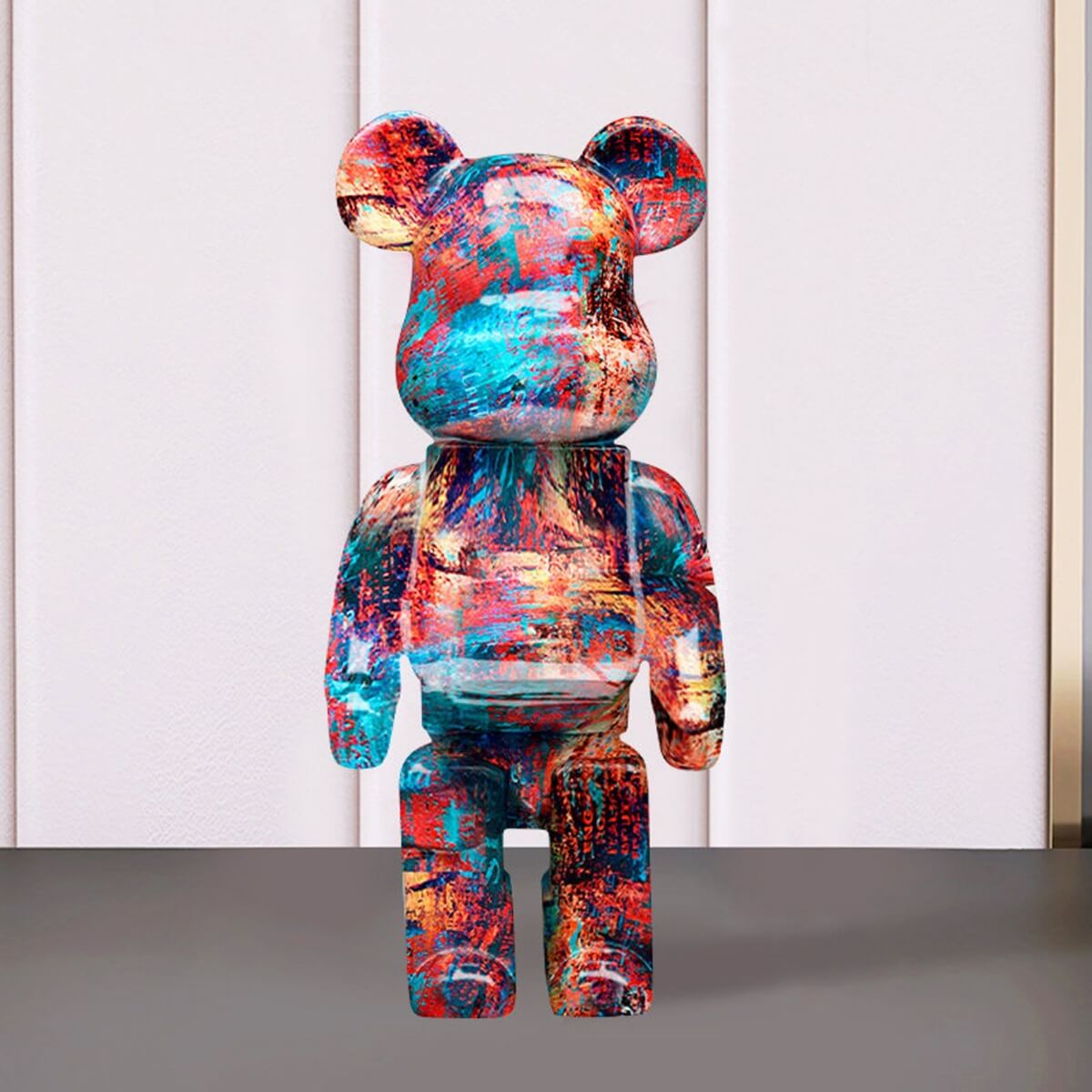 Escultura decorativa em graffiti - Cores vivas e espírito urbano