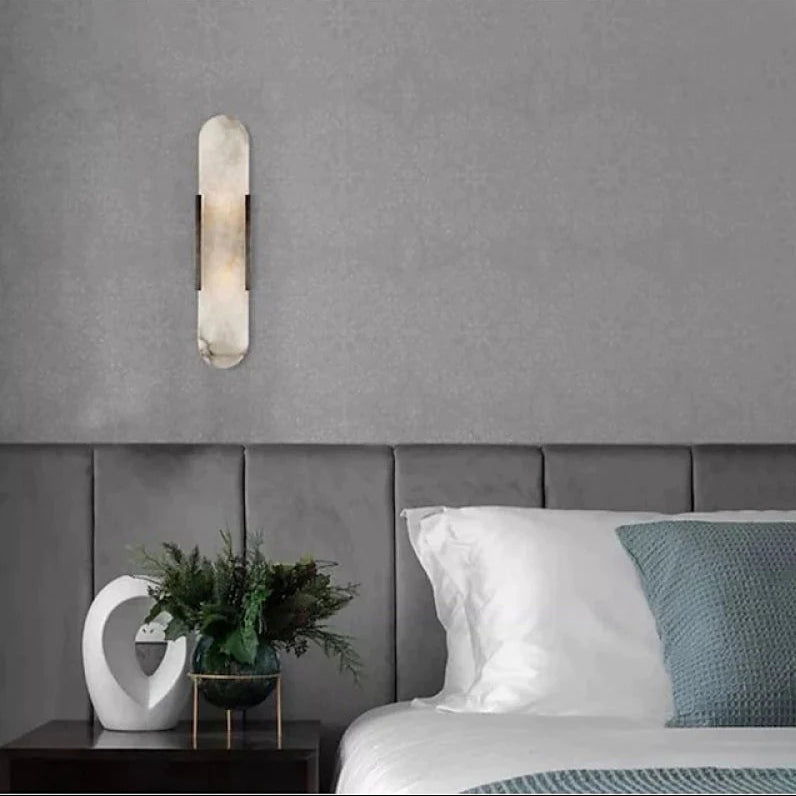 Svart och Guld LED Vägglampa – Modern Elegans och Chic Design 