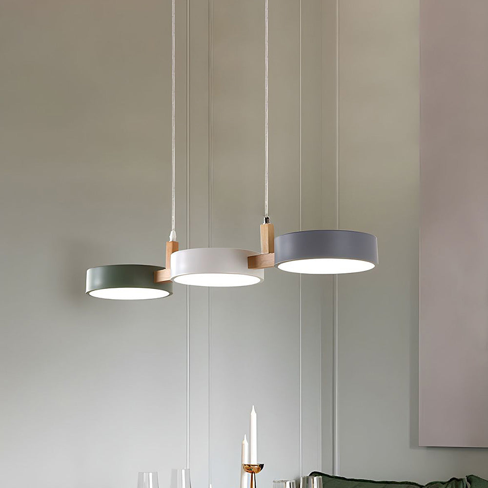Moderne Metalophængt Lys – Elegant Design Og Trendy Belysning 