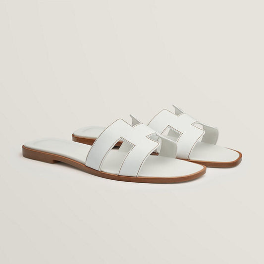 Brigitte | Moderní Ploché Sandály – Aerodynamický Design a Městský Styl 