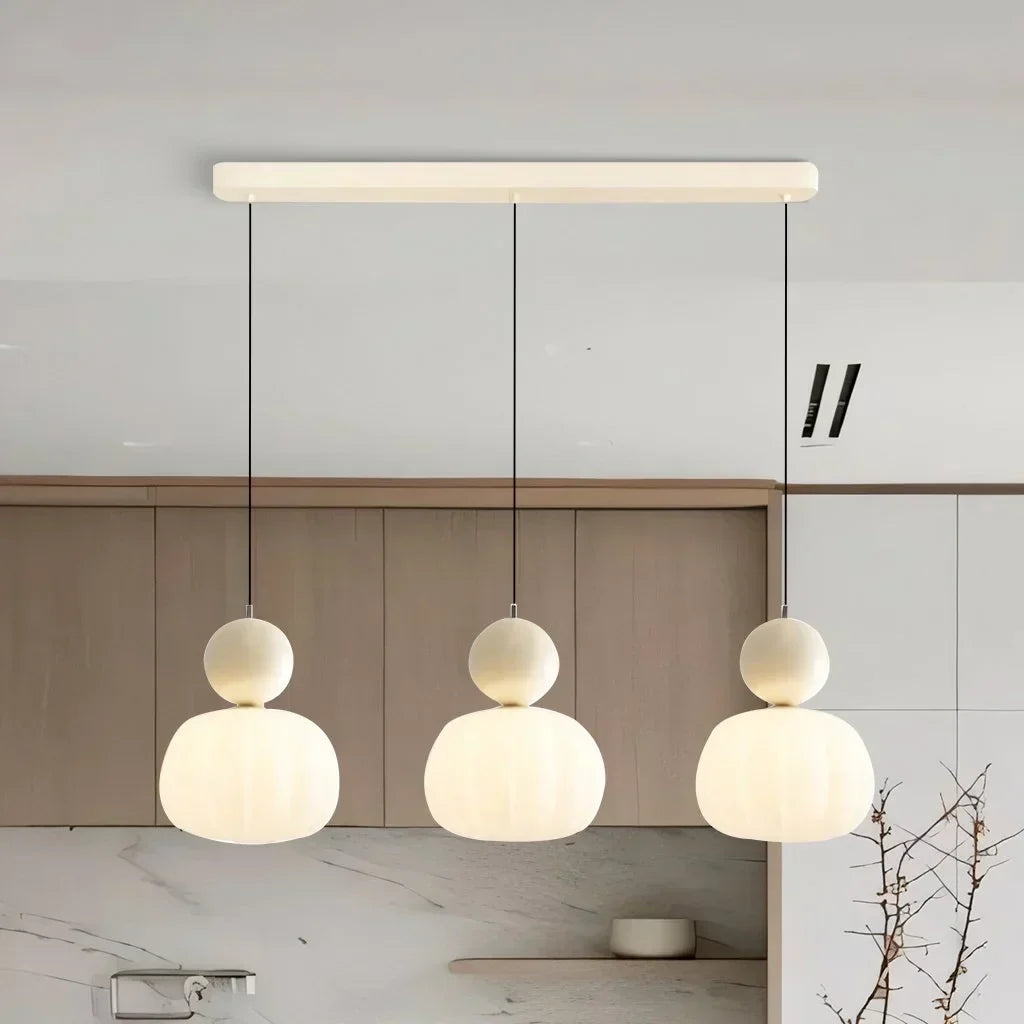 Lampada Sospesa Art Deco – Eleganza Grafica e Senza Tempo 
