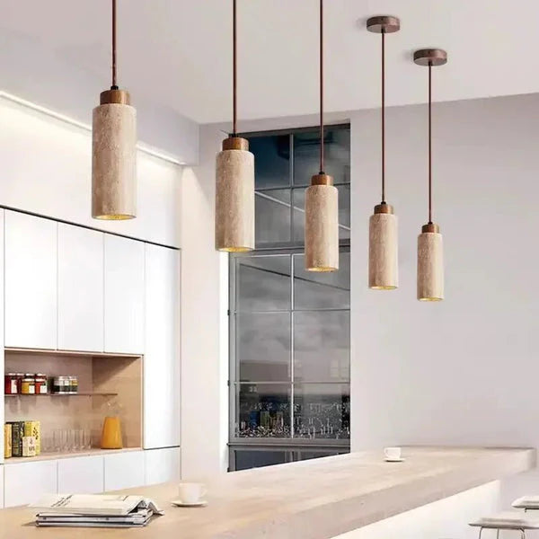 Lampada Sospesa in Pietra Naturale – Eleganza e Autenticità 